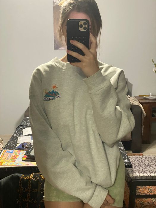 Світшот з нашивкою