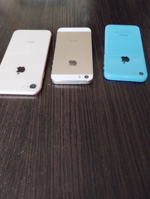 iPhone мобільний телефон