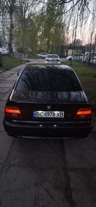Машина в хорошому стані