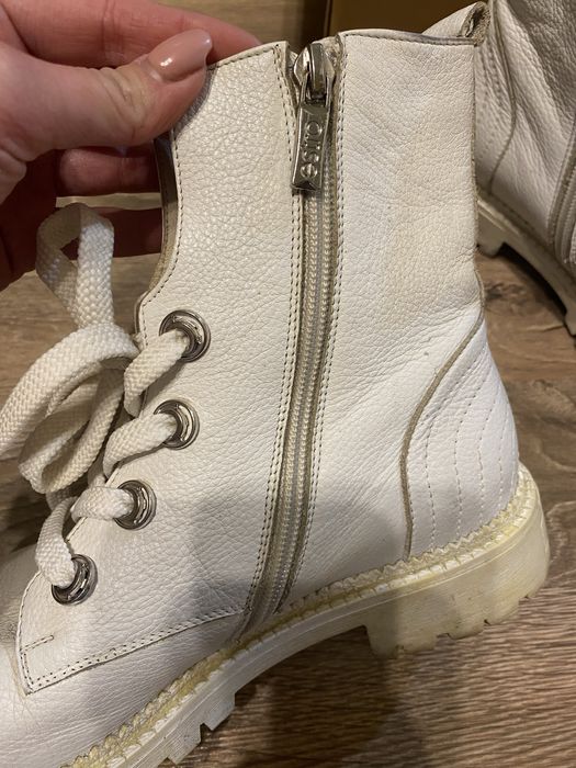 Черевики estro