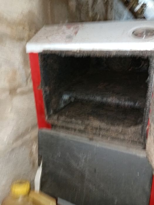Продам твердотопливный котёл