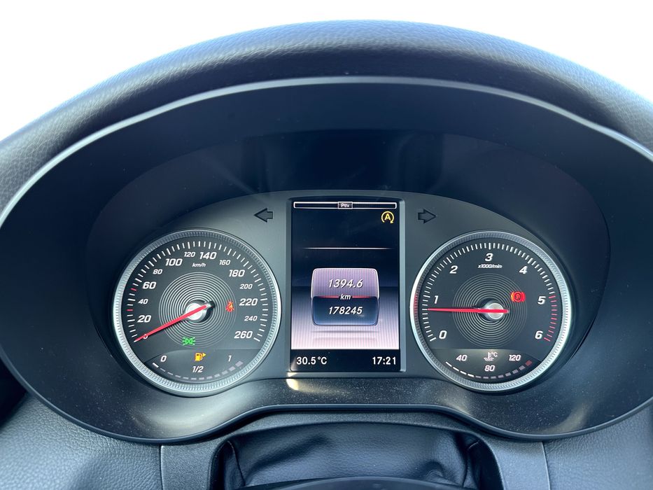 Mercedes-Benz C220d