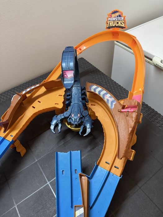 Hot Wheels Monster Truck Scorpion