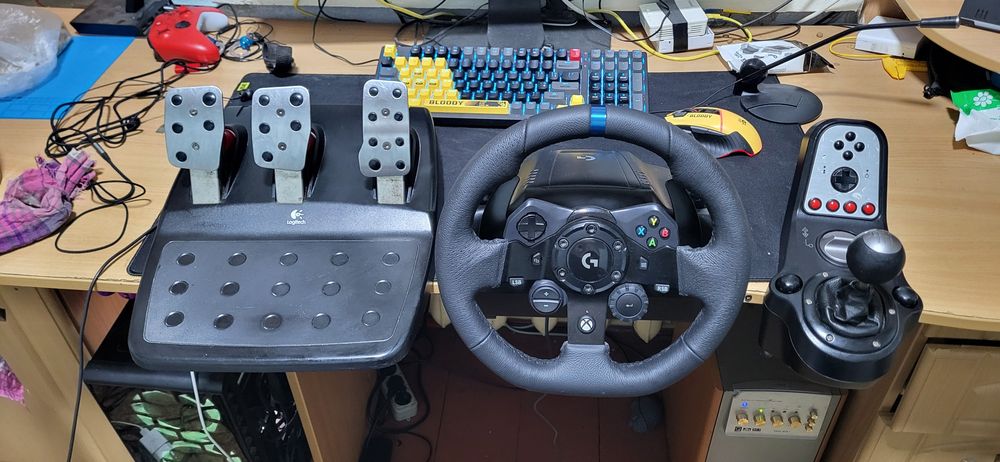 Logitech G923 +shifter G25