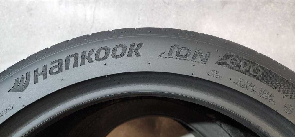 235.45.18 Hankook iON Evo 2шт