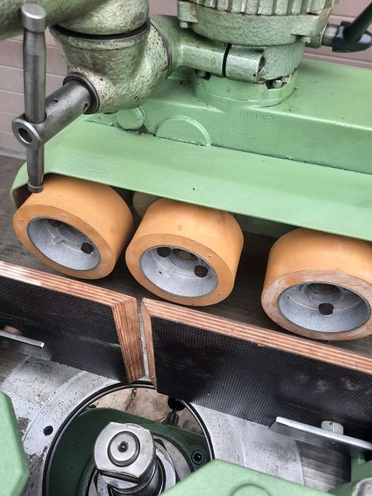 Фрезерний верстат Comag