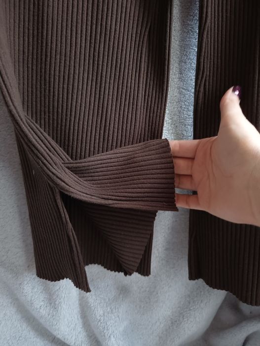 Spodnie brązowe, dzwony prążkowana brąz h&m S