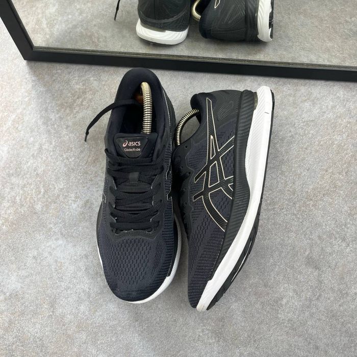 кросівки ASICS Glideride