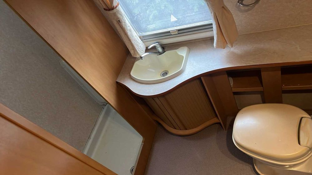 BAILEY SENATOR 650,  2004 , Ogrzewanie/Klima