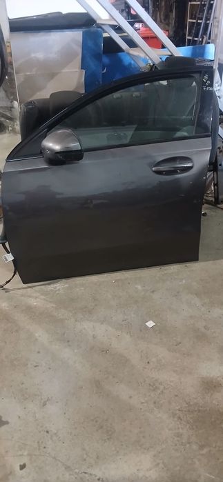 Portas do Mercedes A180 2019