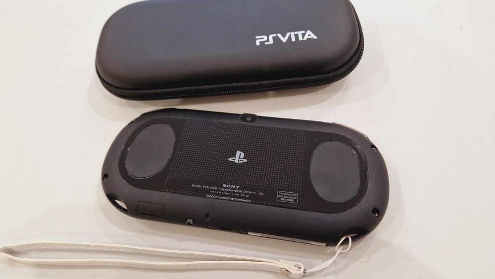Sony Ps Vita Slim 64гиг 66игр + чехол!