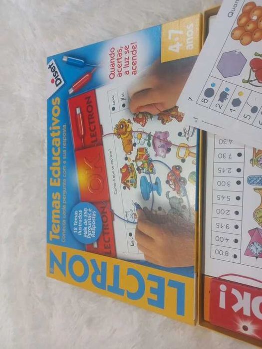 2 caixas de Jogos Conector lógica - educativos