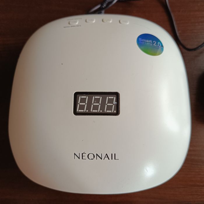 Lampa LED NEONAIL 36 W/48 W LCD – używana, sprawna, do negocjacji