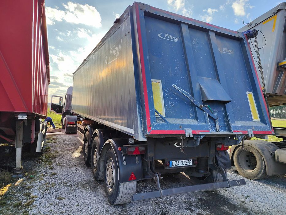 Naczepa wywrotka Fliegl 40m3