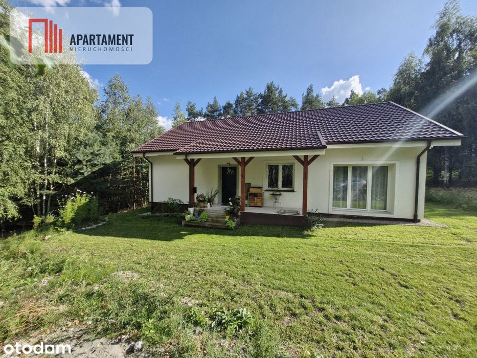 Hús, 100 m², lóð 901 m²