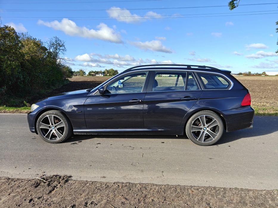 BMW E91 3.0b 218 km