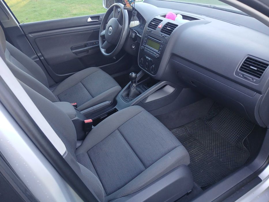 Sprzedam volkswagen golf 5