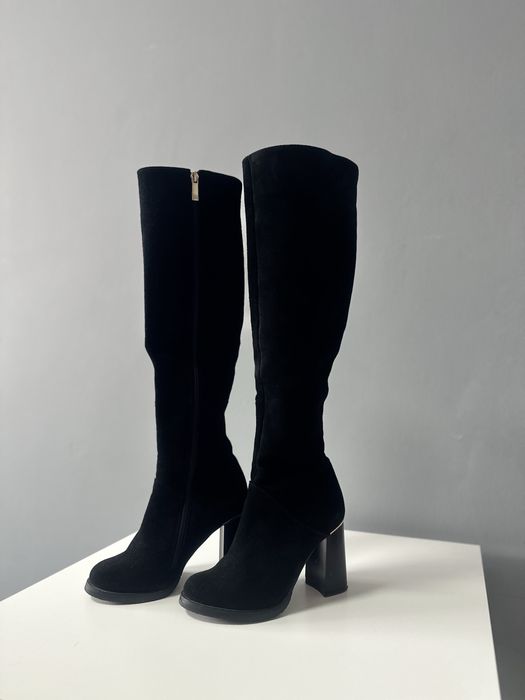 Чоботи високі, жіночі