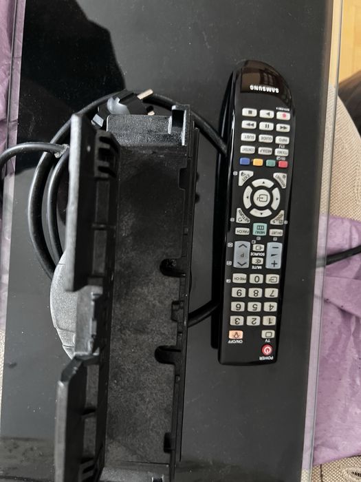 Telewizor SAMSUNG 48 cali