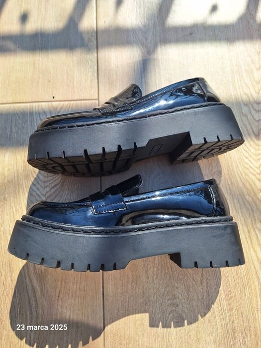 Buty 37 wkładka 24,5 lakierki