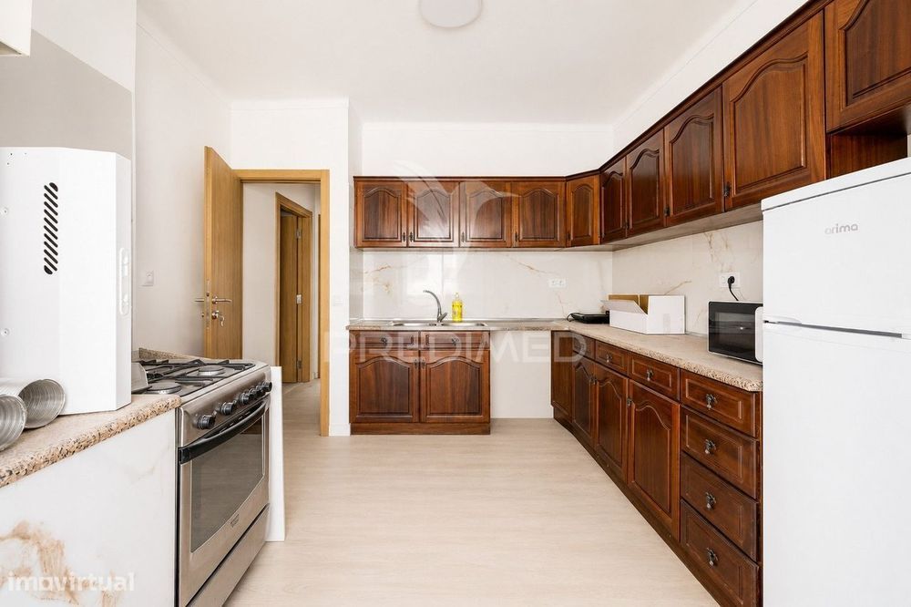 Apartamento T2 no Centro de Alcobaça