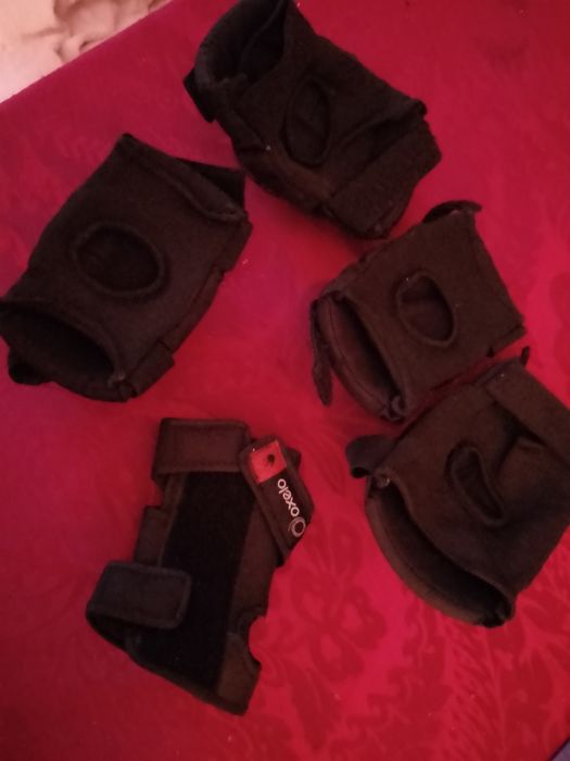 Deseja Proteçao?Protectores Oxelo cada 3E.Ou 5-12E-Boné OJogo2EDesde2E