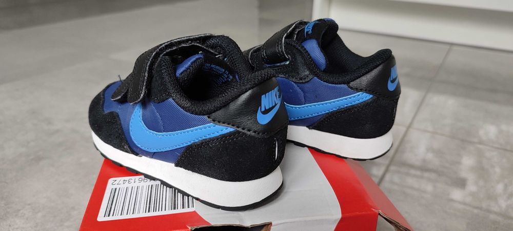 Nike MD Valiant rozmiar 23,5 jak nowe.