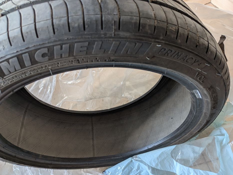 Шини літні 235/40/R19 Michelin Primacy 4 96w