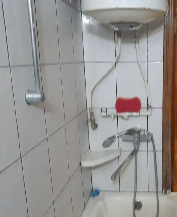 Сдам свою !!  гостинку. Гостинка с своим  санузлом, кунхей. На м. Ак.