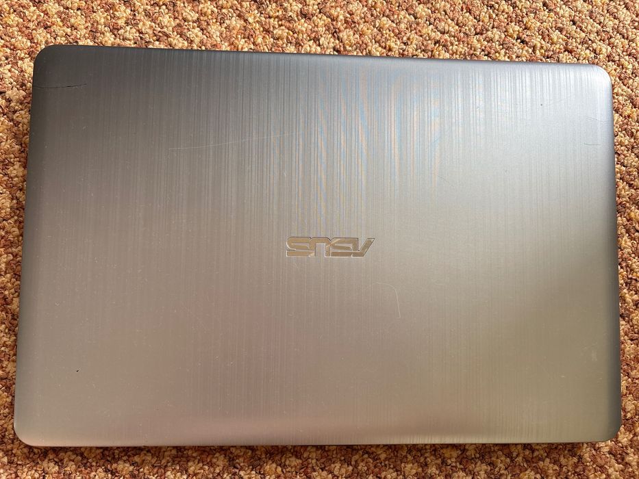 Продам ноутбук на запчастини asus