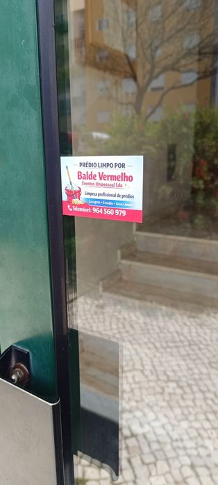 Limpeza condomínios , temos máquinas profissionais para limpeza de garagem.