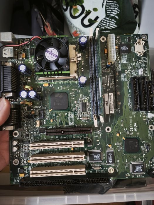 Celeron 333 com bord e dissipador