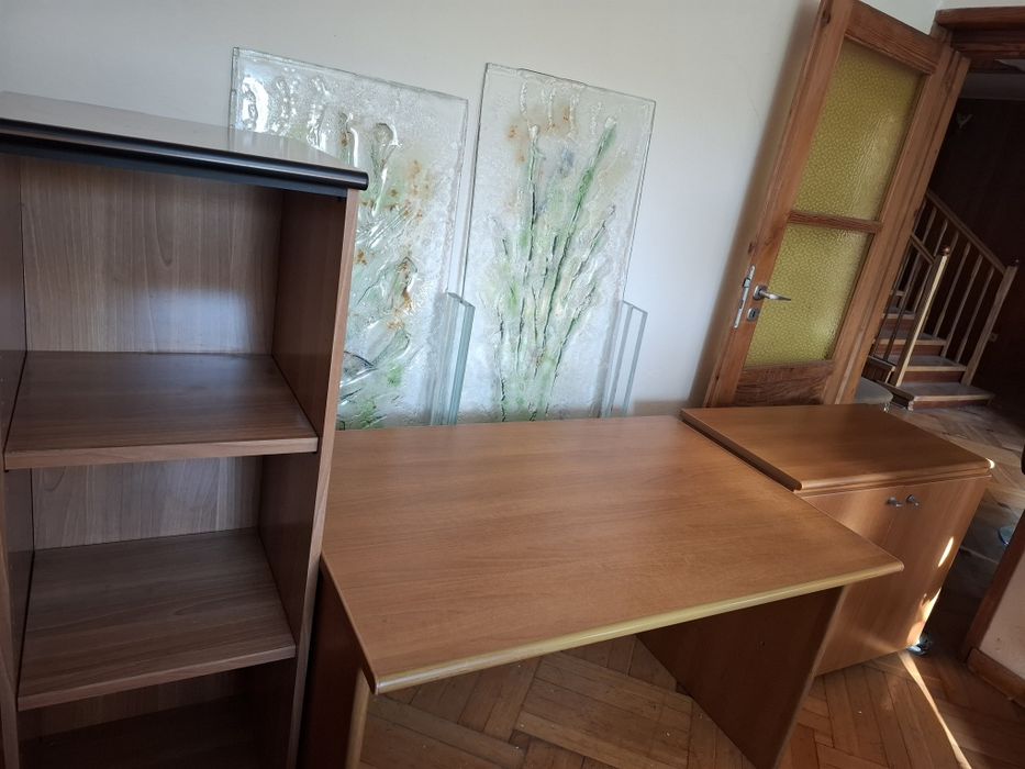 Półka na dokumenty słupek