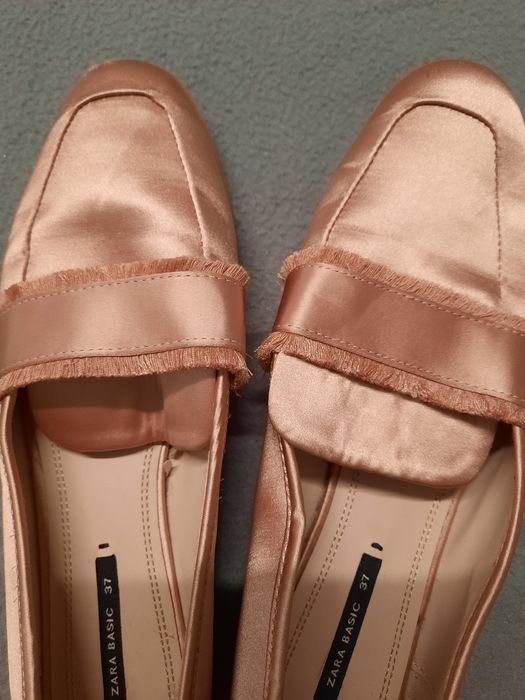 Sapatos marca zara