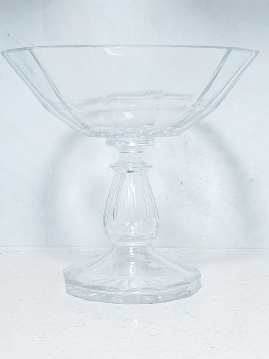 Fantástica antiga taça de pé alto em cristal Sec.XIX