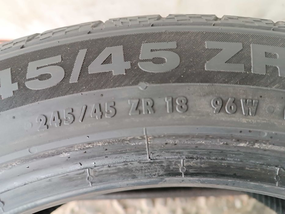 Літні шини 245/45 R18 Continental Conti Sport Contact 3