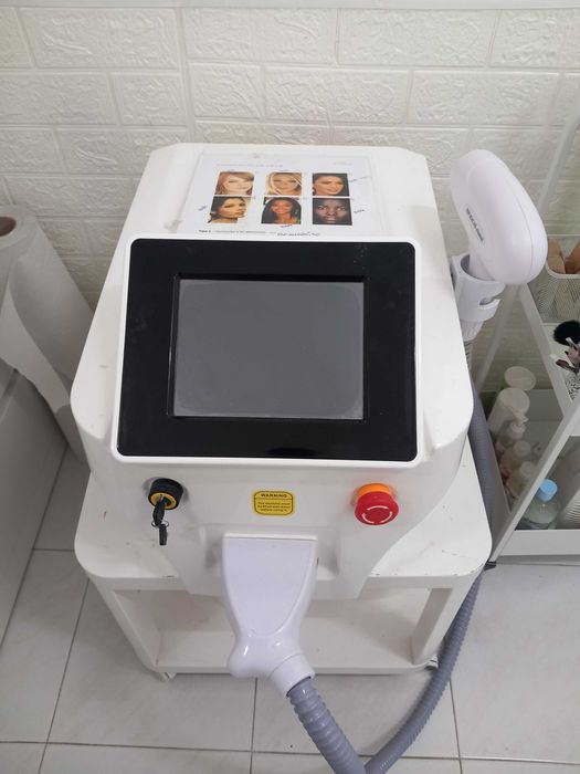 Máquina depilação a laser - Tripla Onda