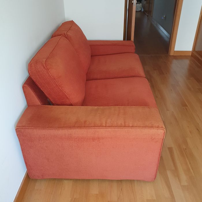 Sofá KIVIK IKEA (2 Lugares) – Laranja/Tijolo