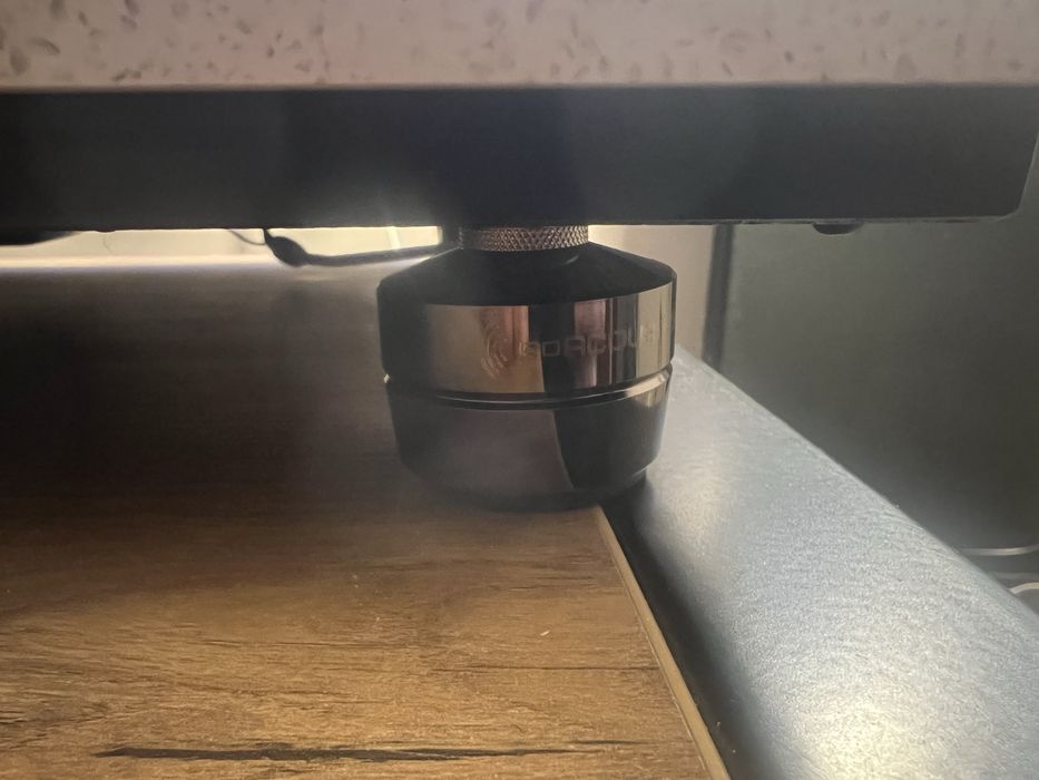 Gramofon Kenwood KD600 + Ramie SME IIIs + IsoAcoustics Gaia
