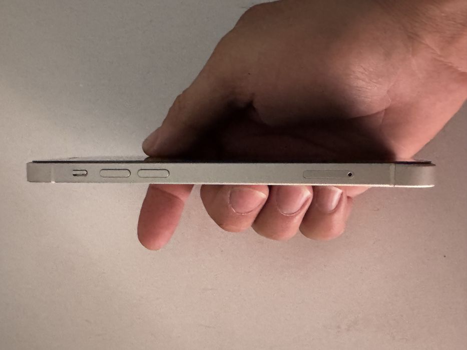 Iphone 12  64gb bateria 90% otimo estado ler tudo na  descricao