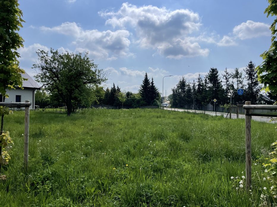 Sprzedam działkę budowlaną tuż przy ścisłym centrum Jarocina