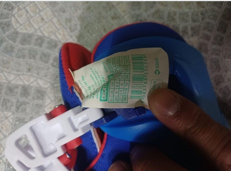 Patins de criança play3 com equipento de proteção