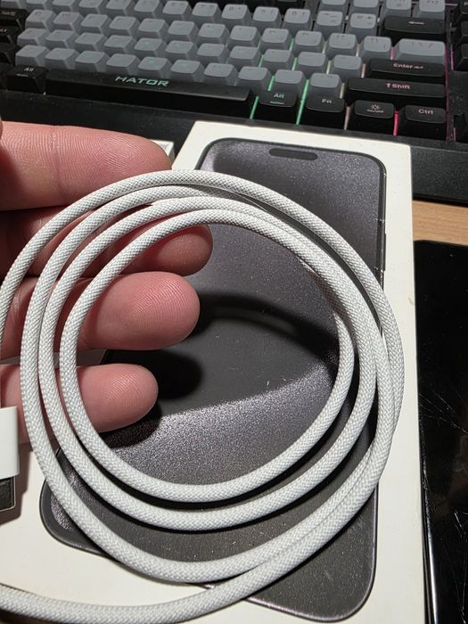Кабель iphone tape c