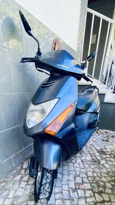 Mota  honda  lead 100