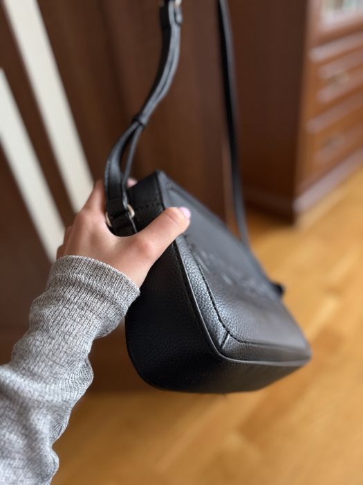 Продам Сумку Guess