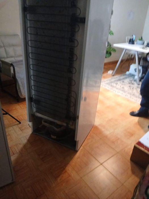 Frigorífico da marca Bosh Ventilado impecável 1,70x60x59