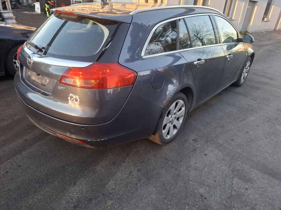 Opel insignia 2.0cdti na części