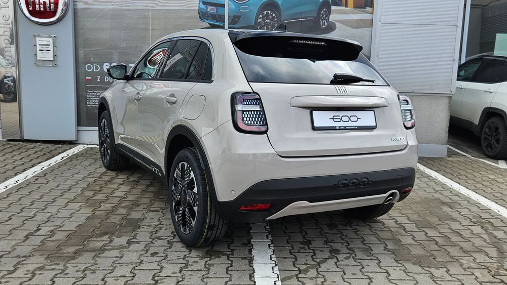 Fiat 600 Fiat 600 Hybrid La Prima 145KM