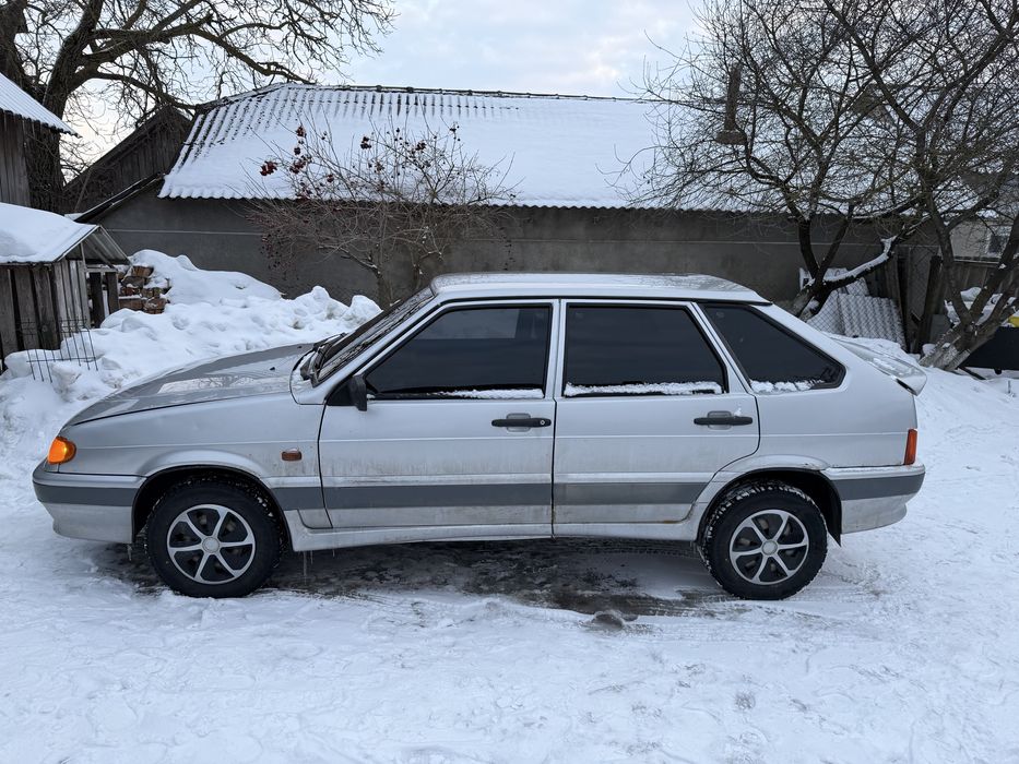 Ваз 2114 2005 рік 1.5 інжектор 8к