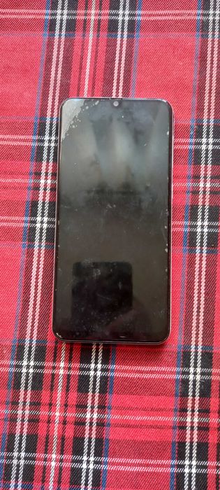 Телефон Самсунг А30 нерабочий на ремонт и запчасти